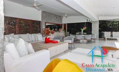 Hermosa casa en renta vacacional para 18 personas. Alberca y vista al mar