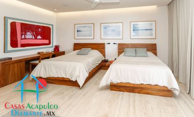 Hermosa casa en renta vacacional para 18 personas. Alberca y vista al mar