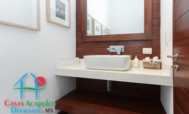 Hermosa casa en renta vacacional para 18 personas. Alberca y vista al mar
