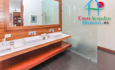 Hermosa casa en renta vacacional para 18 personas. Alberca y vista al mar