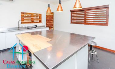 Hermosa casa en renta vacacional para 18 personas. Alberca y vista al mar