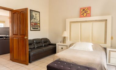 Casa en venta en Gaviotas, Puerto Vallarta, con alberca privada y paneles solares