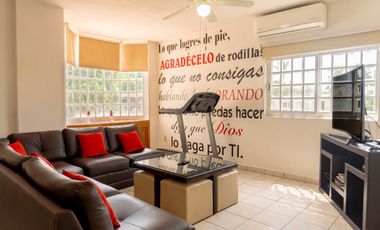Casa en venta en Gaviotas, Puerto Vallarta, con alberca privada y paneles solares