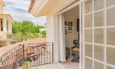 Casa en venta en Gaviotas, Puerto Vallarta, con alberca privada y paneles solares