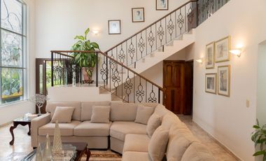 Casa en venta en Gaviotas, Puerto Vallarta, con alberca privada y paneles solares