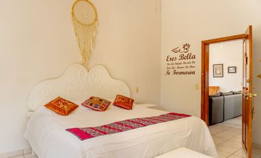 Casa en venta en Gaviotas, Puerto Vallarta, con alberca privada y paneles solares