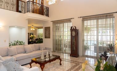 Casa en venta en Gaviotas, Puerto Vallarta, con alberca privada y paneles solares