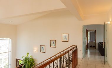 Casa en venta en Gaviotas, Puerto Vallarta, con alberca privada y paneles solares
