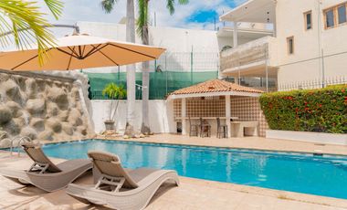 Casa en venta en Gaviotas, Puerto Vallarta, con alberca privada y paneles solares