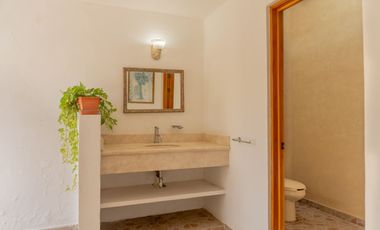 Casa en venta en Gaviotas, Puerto Vallarta, con alberca privada y paneles solares