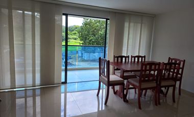 Vendo amplio apto como nuevo, excelente zona social. -A