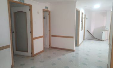 F4640 Consultorio en arriendo en el sector El Dorado