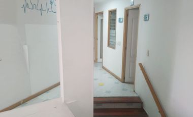 F4640 Consultorio en arriendo en el sector El Dorado