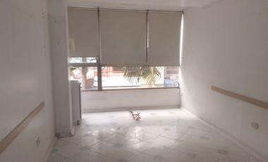 F4640 Consultorio en arriendo en el sector El Dorado