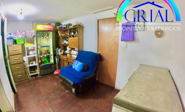 Gran Casa con local comercial en Ñuñoa