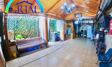 Gran Casa con local comercial en Ñuñoa