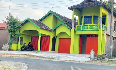 Rumah Strategis 2 Lantai Sragen Jawa Tengah