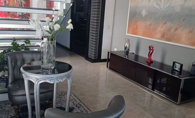 PENTHOUSE CERCA A CHULLO - VENTA