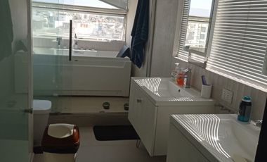 PENTHOUSE CERCA A CHULLO - VENTA