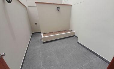 Venta Departamento 1er piso San Isidro