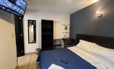 Habitación Amueblada con Servicios Incluidos en Planta Baja