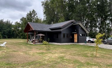 Se vende hermosa propiedad ubicada en condominio Los robles de Cayumapu, Valdivia