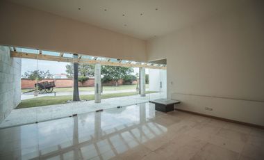 RESIDENCIA EN VENTA EN FRACCIONAMIENTO EL LUCERO