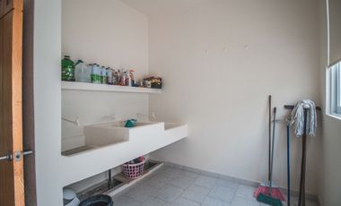 RESIDENCIA EN VENTA EN FRACCIONAMIENTO EL LUCERO