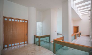 RESIDENCIA EN VENTA EN FRACCIONAMIENTO EL LUCERO