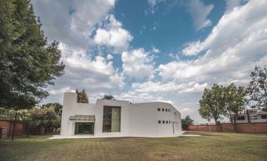 RESIDENCIA EN VENTA EN FRACCIONAMIENTO EL LUCERO