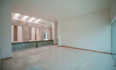 RESIDENCIA EN VENTA EN FRACCIONAMIENTO EL LUCERO