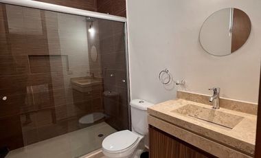 RENTA DE CASA AMUEBLADA EN MAYORAZGO SALIDA LEON SILAO