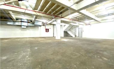 EXTRAORDINARIO LOCAL DE ARRIENDO