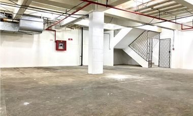 EXTRAORDINARIO LOCAL DE ARRIENDO