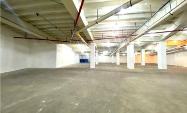 EXTRAORDINARIO LOCAL DE ARRIENDO