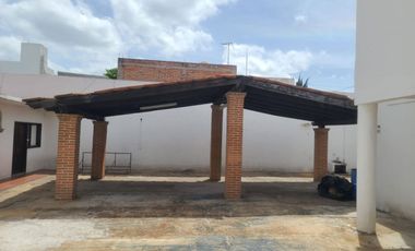 VENTA DE 2 LOCALES, UN DEPARTAMENTO Y UN SALÓN DE EVENTOS EN ARAGÓN - CENTRO, QUERÉTARO.