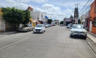 VENTA DE 2 LOCALES, UN DEPARTAMENTO Y UN SALÓN DE EVENTOS EN ARAGÓN - CENTRO, QUERÉTARO.