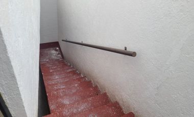 VENTA DE 2 LOCALES, UN DEPARTAMENTO Y UN SALÓN DE EVENTOS EN ARAGÓN - CENTRO, QUERÉTARO.