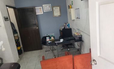 VENTA DE 2 LOCALES, UN DEPARTAMENTO Y UN SALÓN DE EVENTOS EN ARAGÓN - CENTRO, QUERÉTARO.