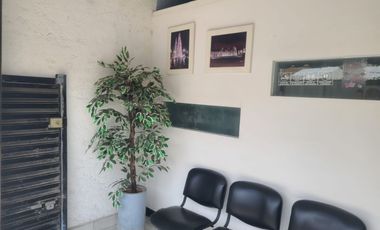 VENTA DE 2 LOCALES, UN DEPARTAMENTO Y UN SALÓN DE EVENTOS EN ARAGÓN - CENTRO, QUERÉTARO.