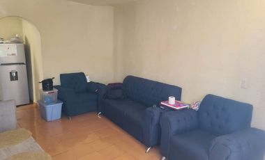 VENTA DE 2 LOCALES, UN DEPARTAMENTO Y UN SALÓN DE EVENTOS EN ARAGÓN - CENTRO, QUERÉTARO.