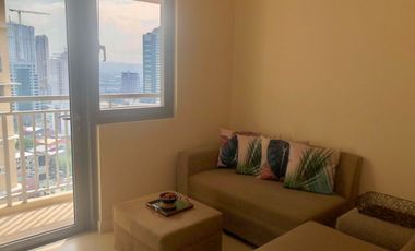 3 Bedroom Condo for Lease at The Vantage at Kapitolyo