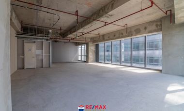 126 sqm Office Space For Rent and Sale in Park Triangle Corporate Plaza BGC Taguig