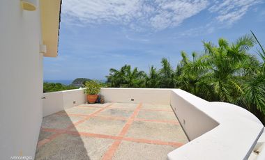 Villa con vista al mar y acceso a la playa - Huatulco