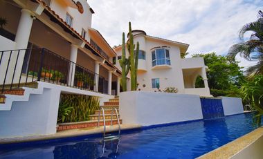 Villa con vista al mar y acceso a la playa - Huatulco