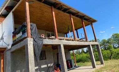 Casa grande en 5000 mtrs de terreno