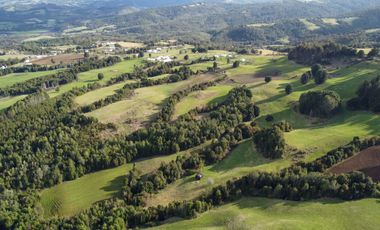 Campo de 7 hectáreas en venta en Fresia