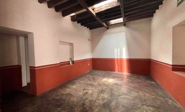 LOCAL EN RENTA EN AV. MORELOS, CENTRO DE TOLUCA, A UN LADO DEL SANTUARIO  LA MERCED