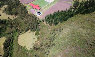 EN VENTA HACIENDA 60 HECTAREAS 20 MIN DEL AEROPUERTO DE QUITO