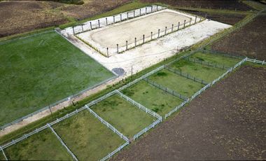 EN VENTA HACIENDA 60 HECTAREAS 20 MIN DEL AEROPUERTO DE QUITO